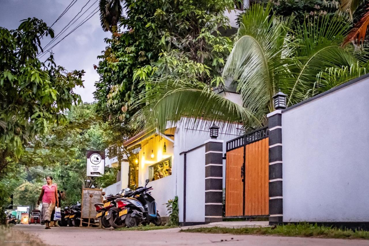 Dorian Guest House And Restaurant Weligama Eksteriør bilde